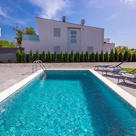 Holiday home Bura Nin